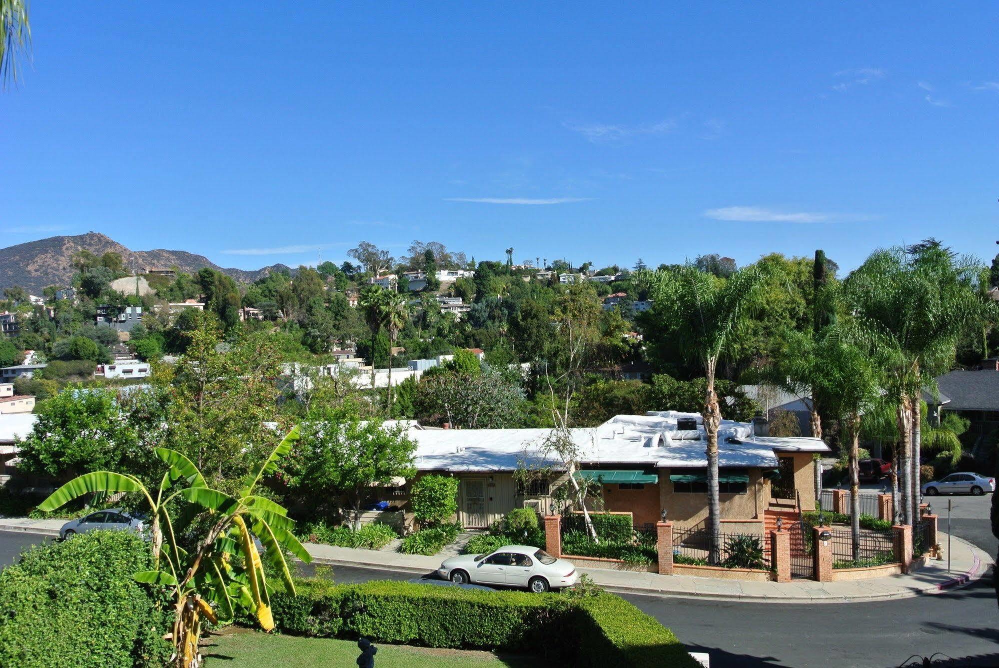 Couette-café In Hollywood Hills