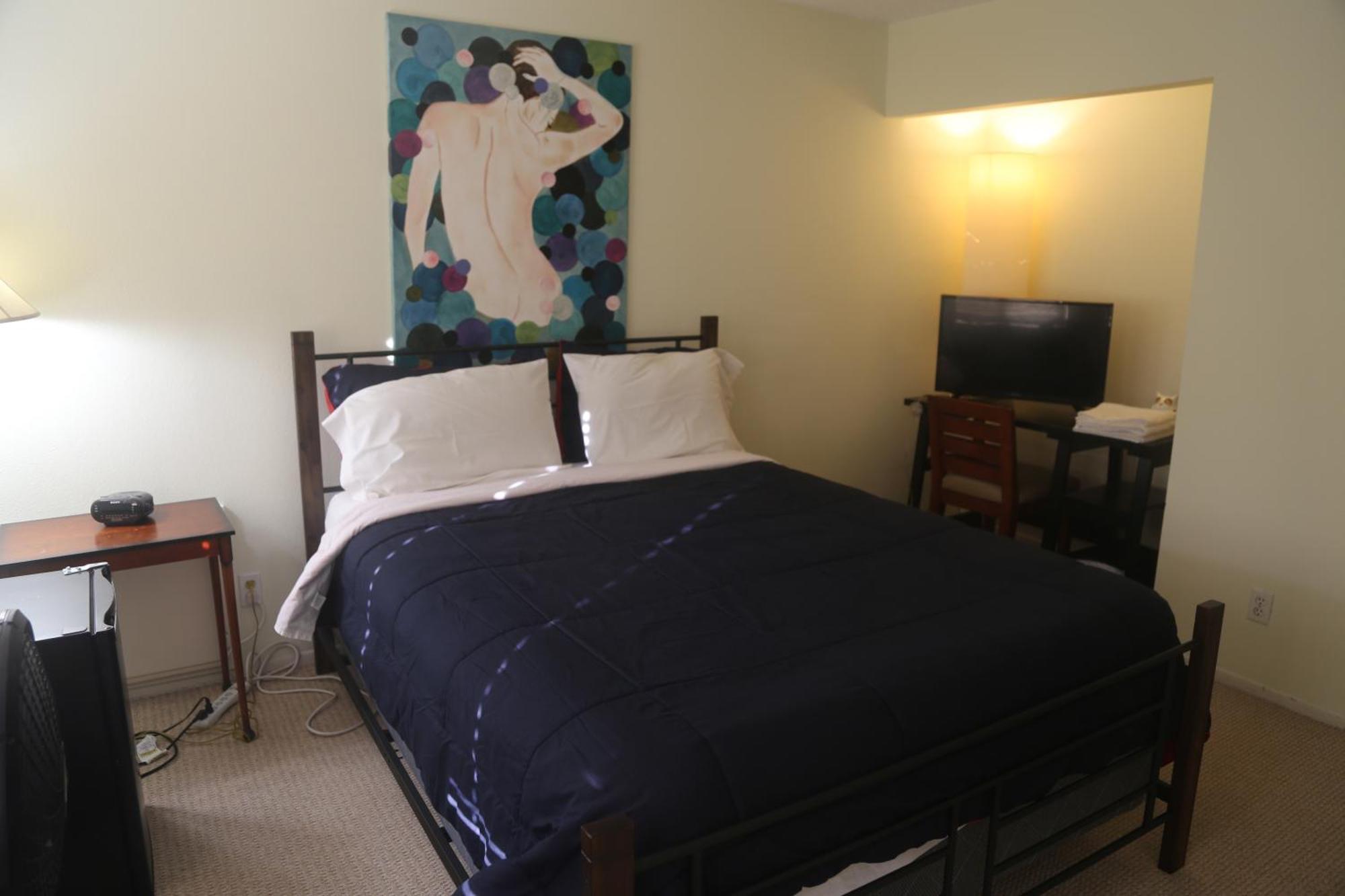 Bed and breakfast In Hollywood Hills 3*